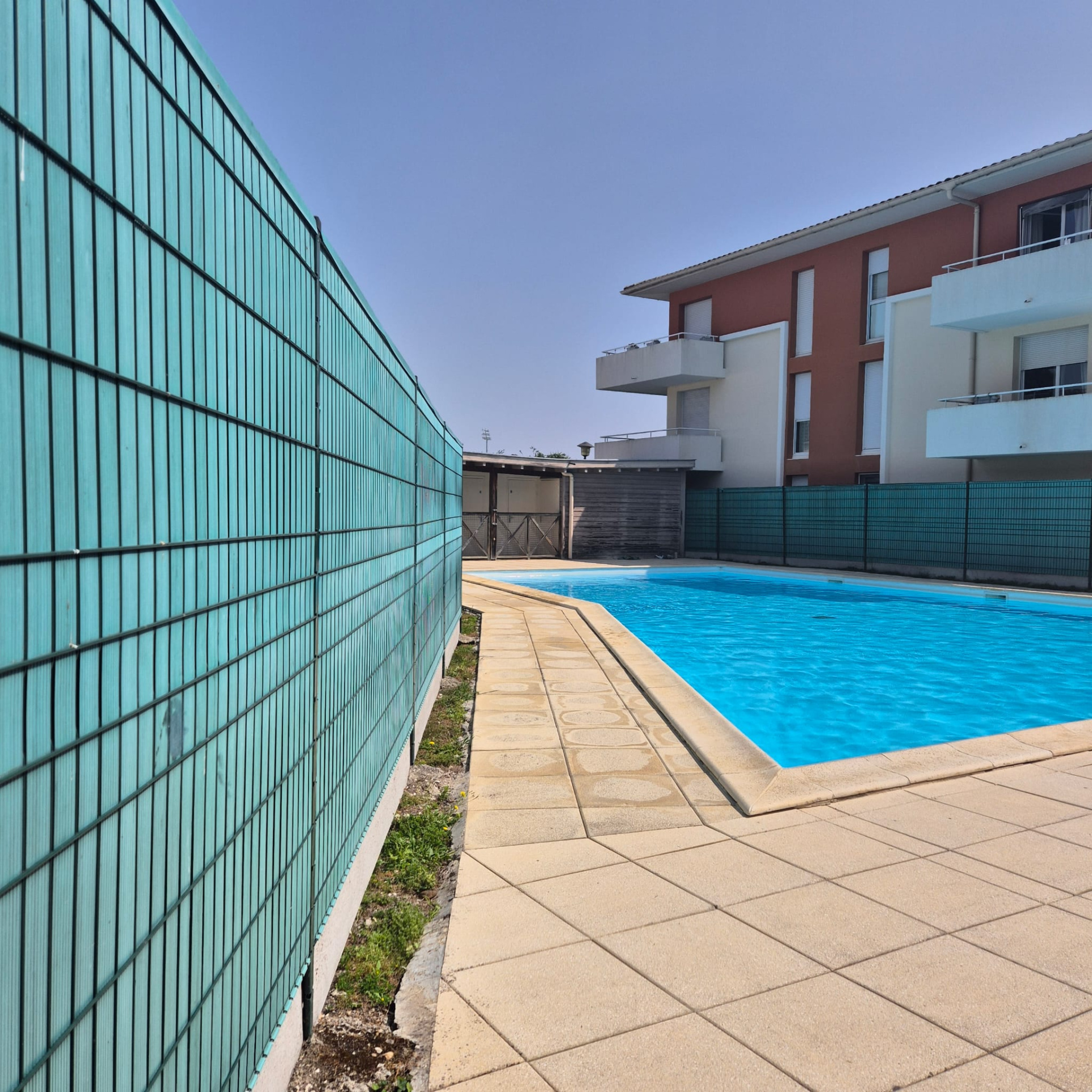 MAISON 4 PIECES JARDIN GARAGE PISCINE BEGLES
