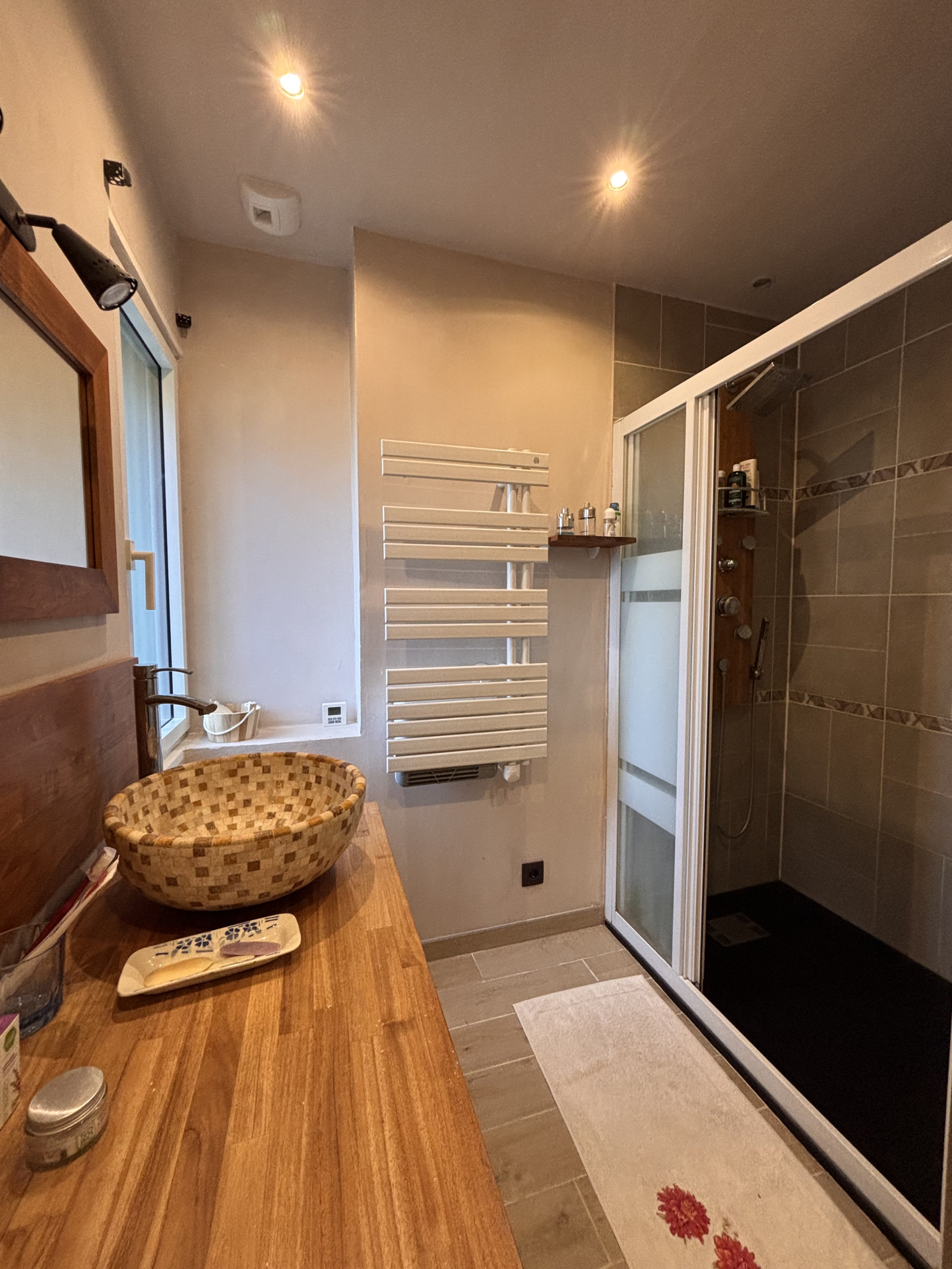 MAISON 3 CHAMBRES et BUREAU - VILLENAVE D'ORNON