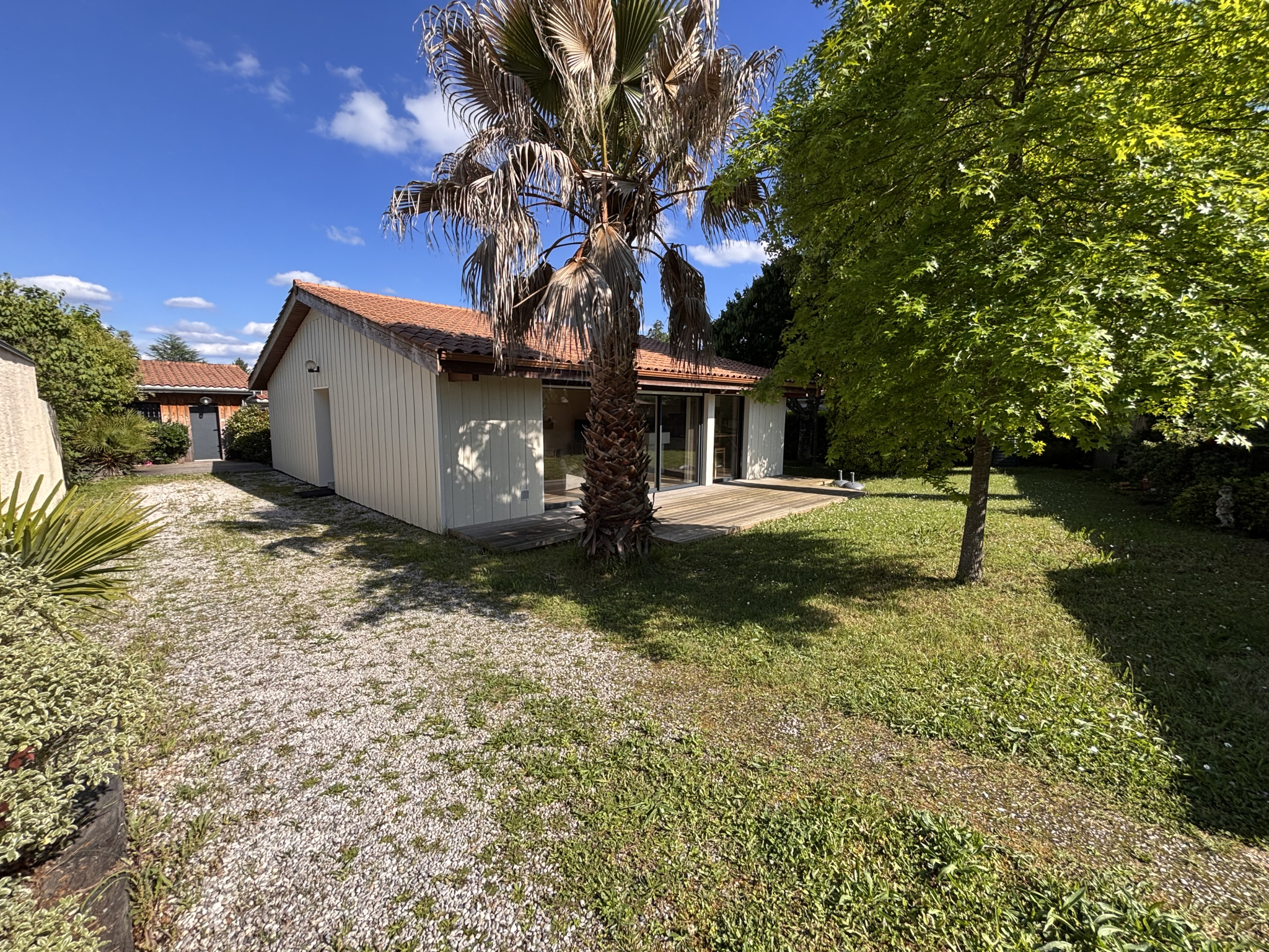 MAISON 3 CHAMBRES et BUREAU - VILLENAVE D'ORNON