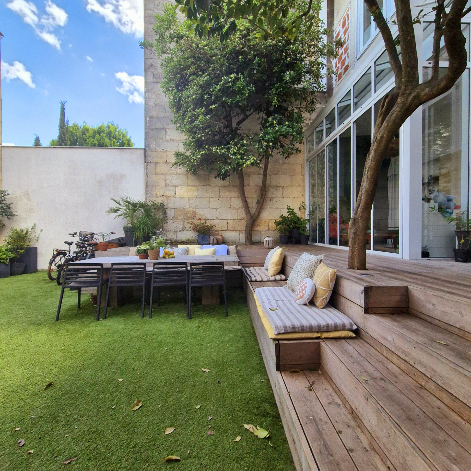 MAISON 5 PIECES NANSOUTY TERRASSE, PARKING ET CAVE