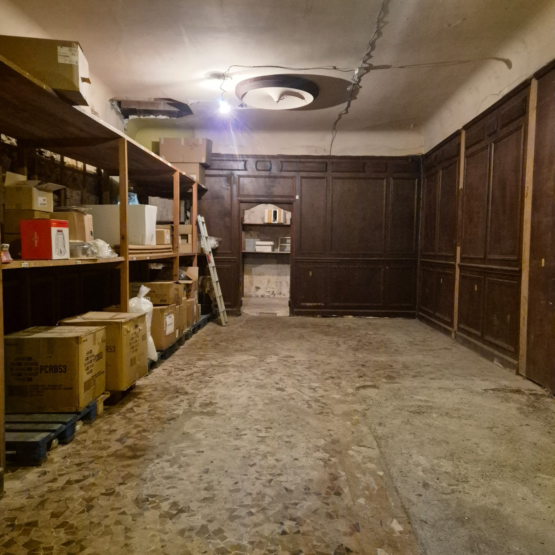 LOCAL PROFESSIONNEL 112 M2 BORDEAUX