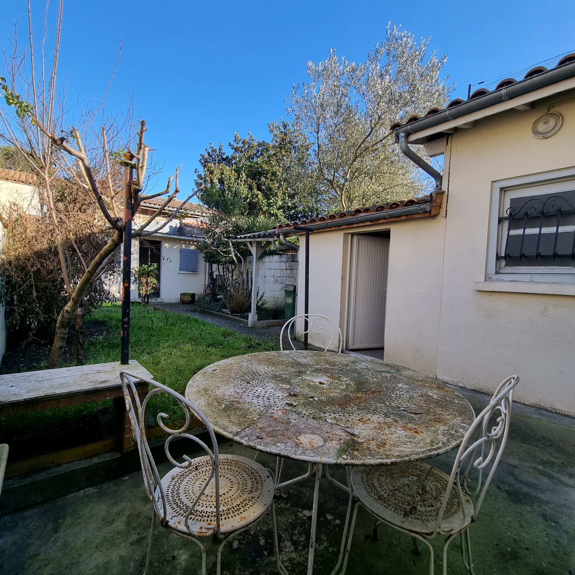 ECHOPPE 2 PIECES JARDIN ET DEPENDANCE BEGLES