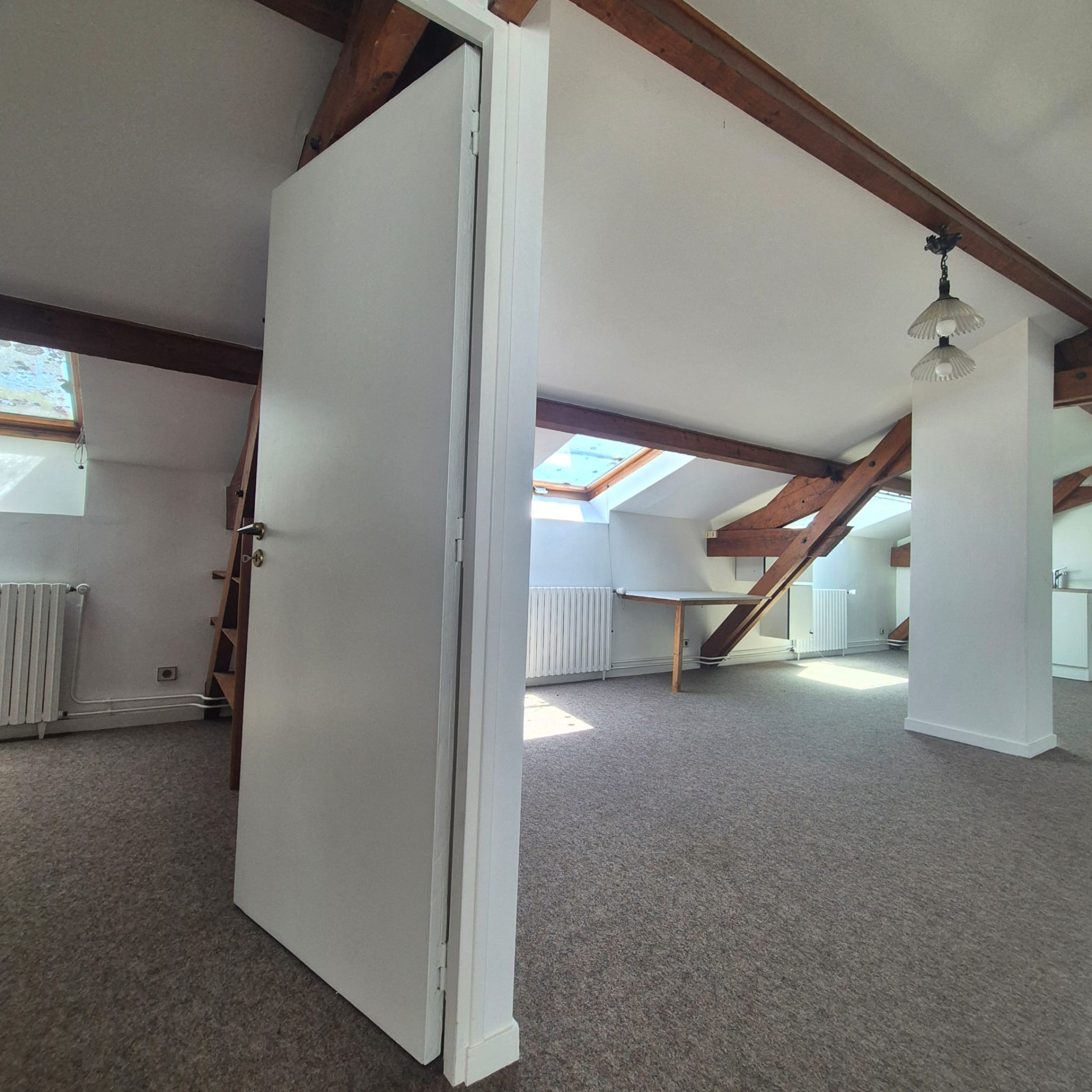 IMMEUBLE 224 M2 VILLENAVE D'ORNON