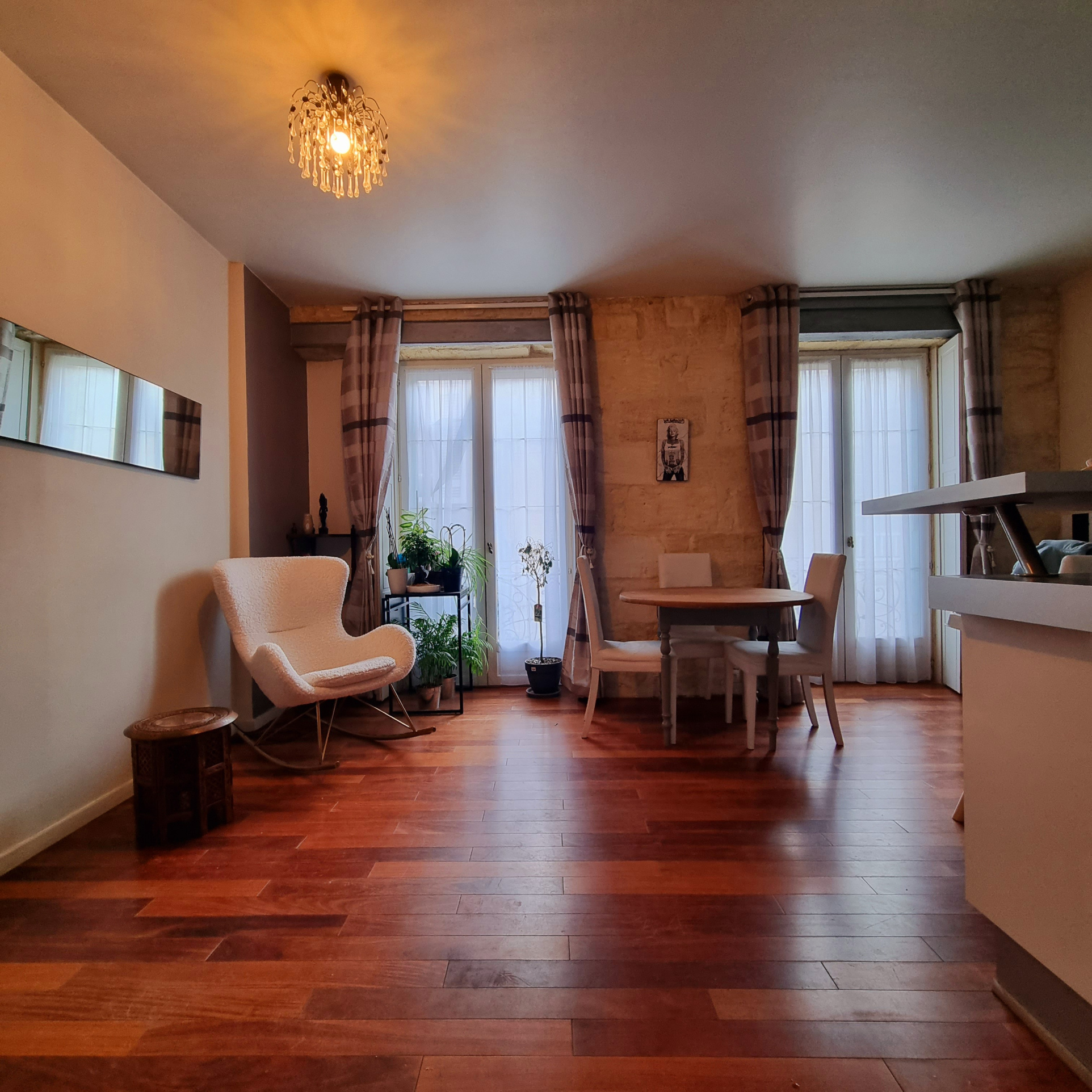 MAISON 3 PIECES BORDEAUX CHARTRONS AVEC GARAGE