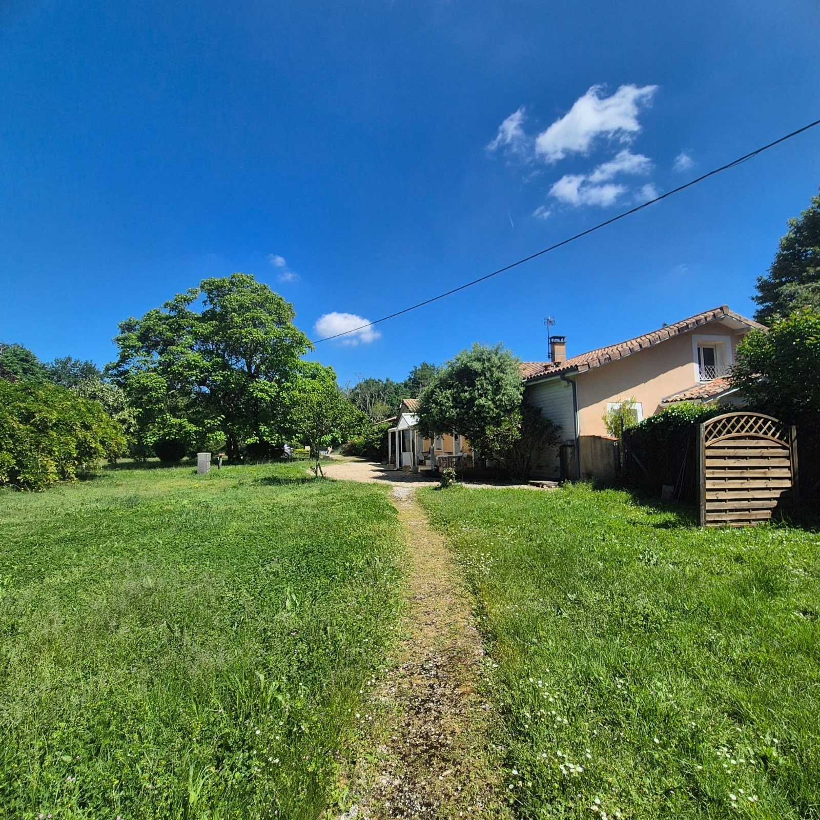 MAISON 125 M2 LEOGNAN