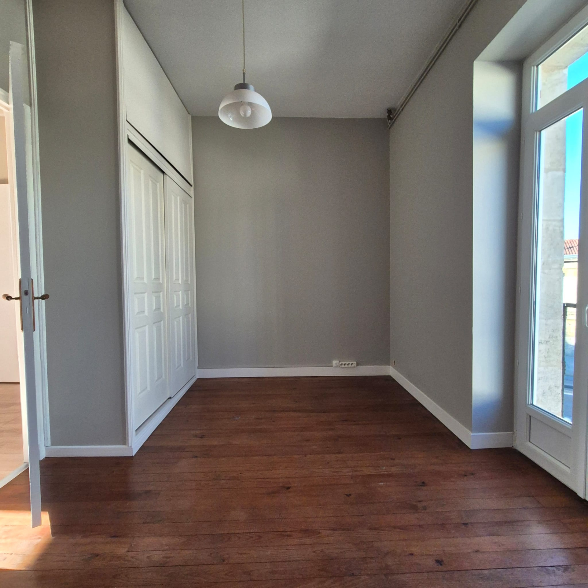 MAISON 225 M2 BORDEAUX NANSOUTY