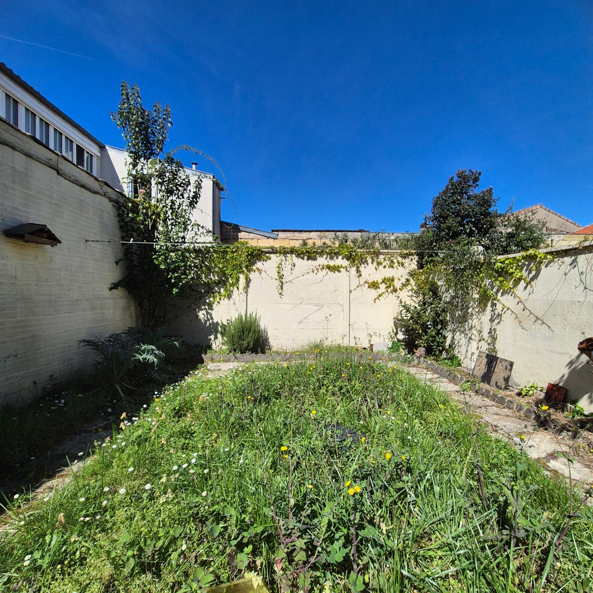MAISON 130 M2 JARDIN NANSOUTY