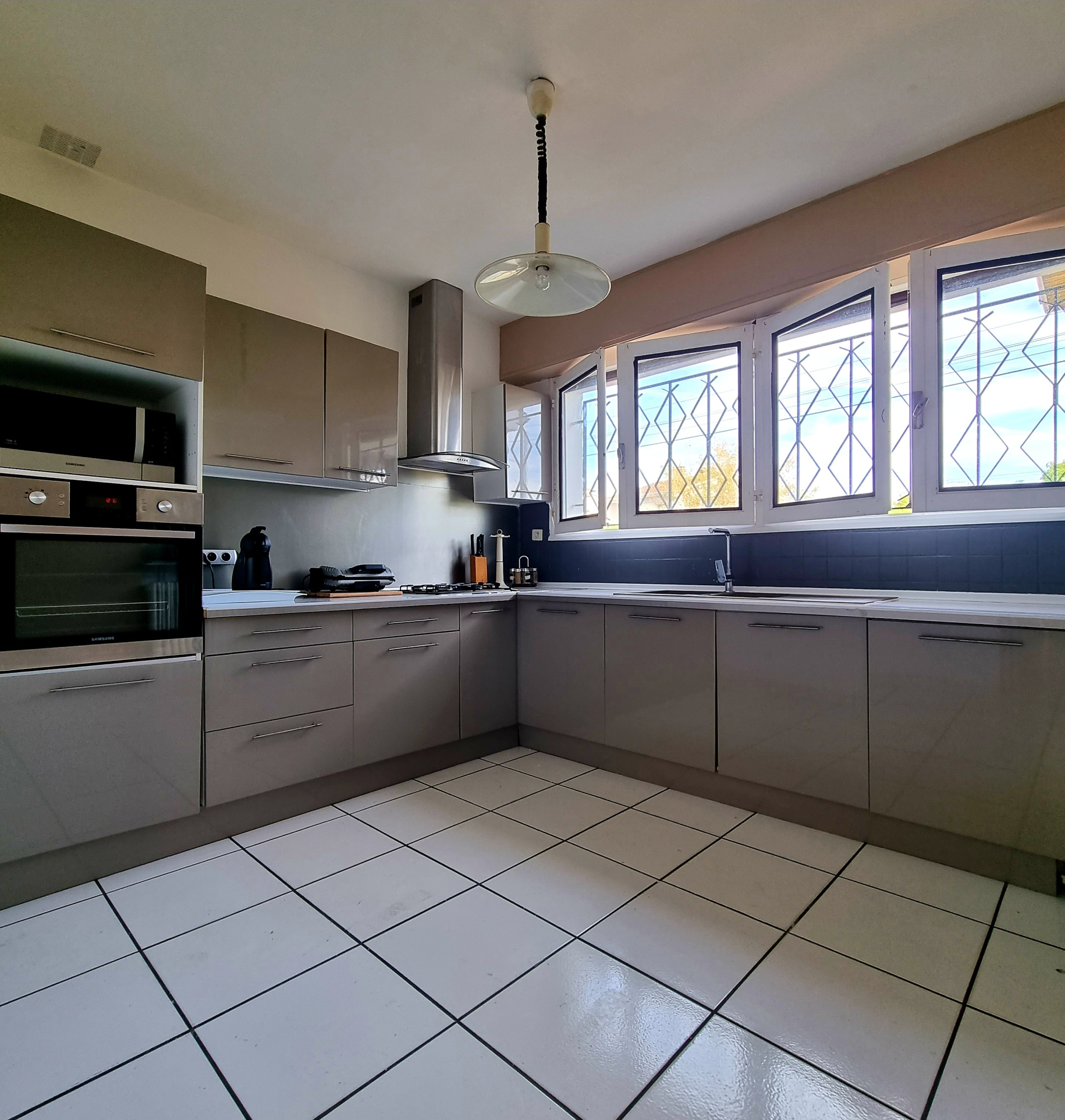 MAISON DE PLAIN-PIED NON-MITOYENNE 130 M2 VILLENAVE D'ORNON