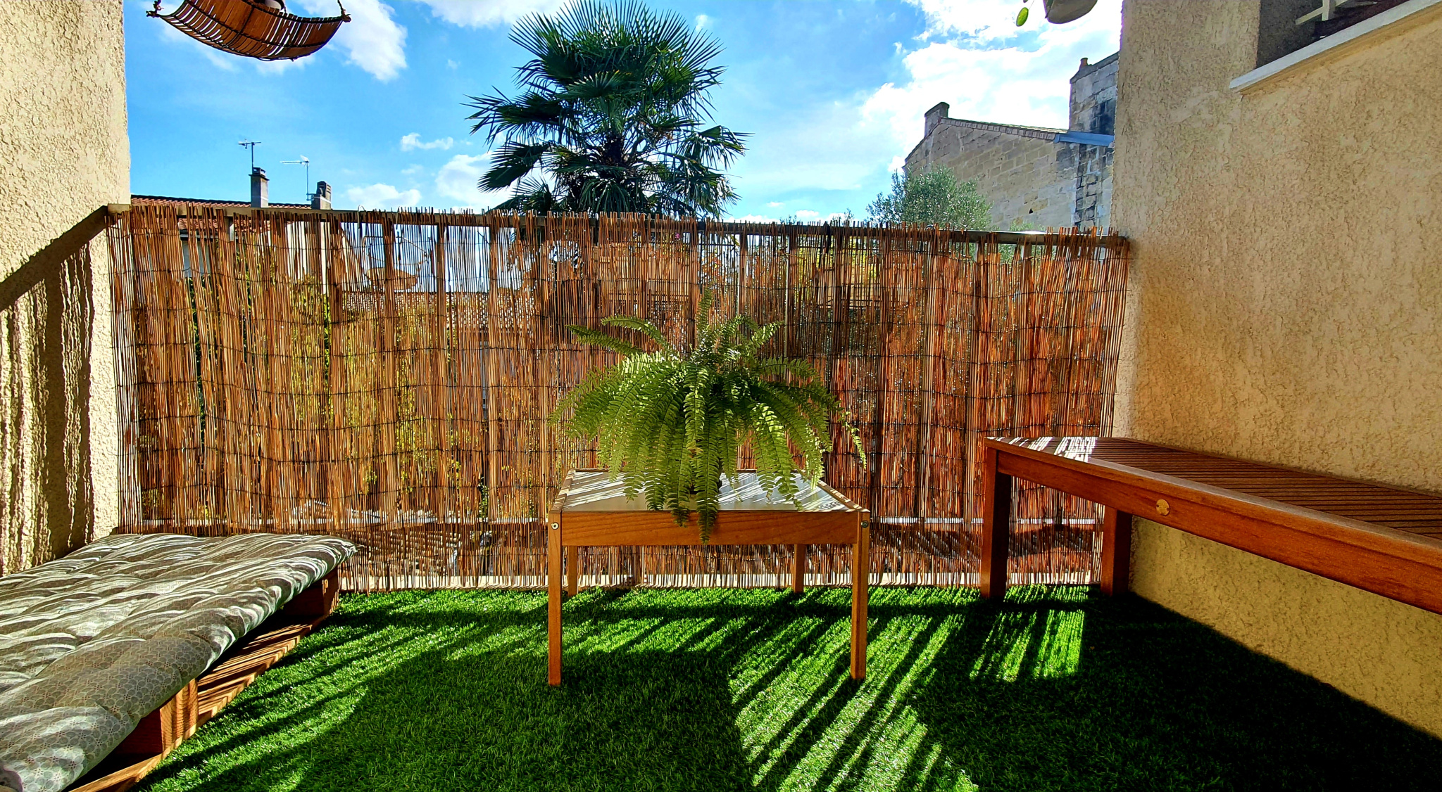 A VENDRE ECHOPPE RÉNOVÉE BORDEAUX NANSOUTY 4 CHAMBRES BALCON