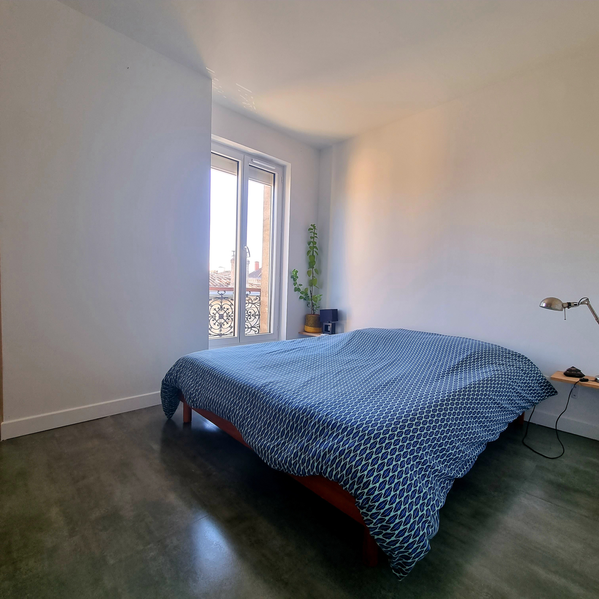A LOUER APPARTEMENT MEUBLE 83 m2 BORDEAUX NANSOUTY