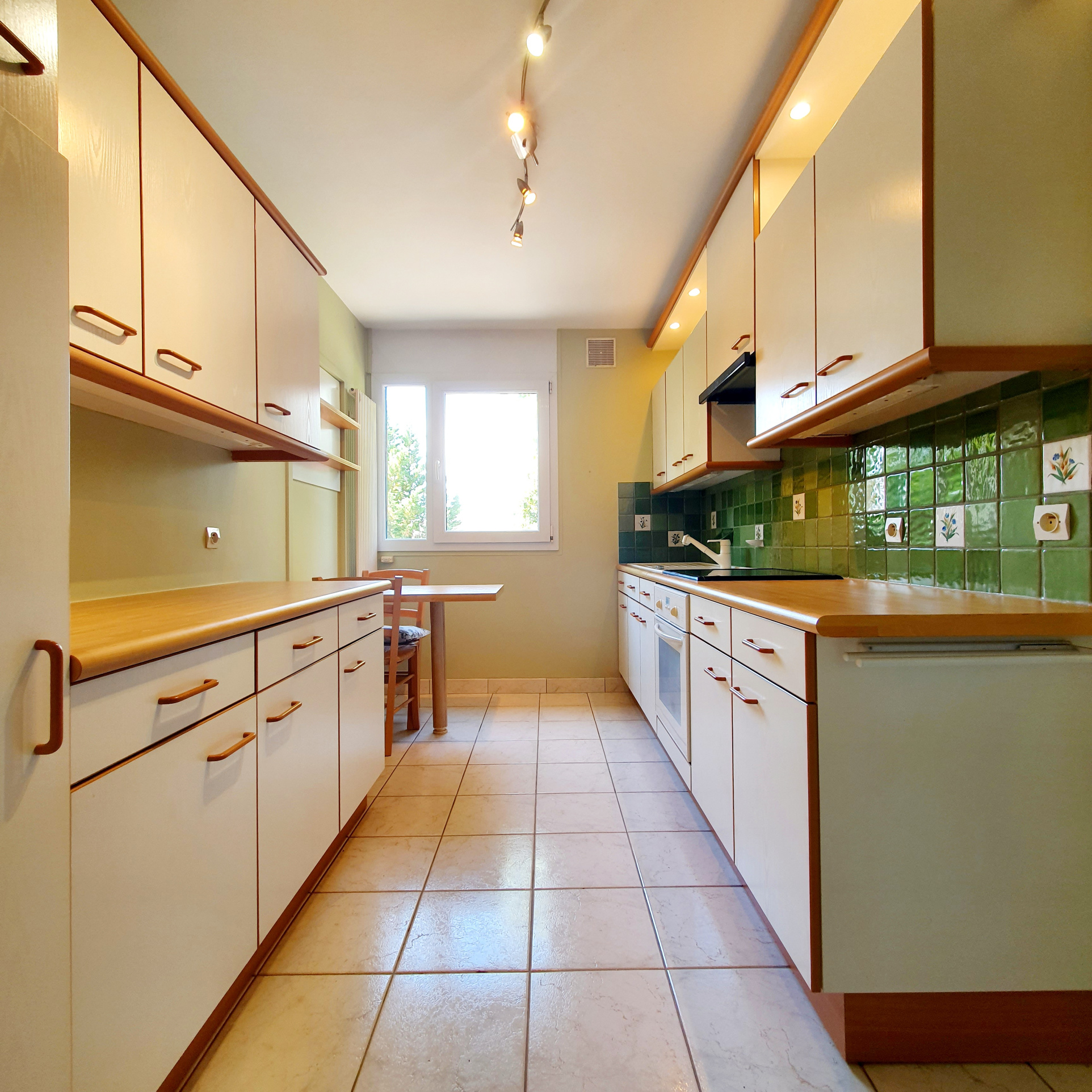 A VENDRE APPARTEMENT 3 PIECES TALENCE AVEC TERRASSE