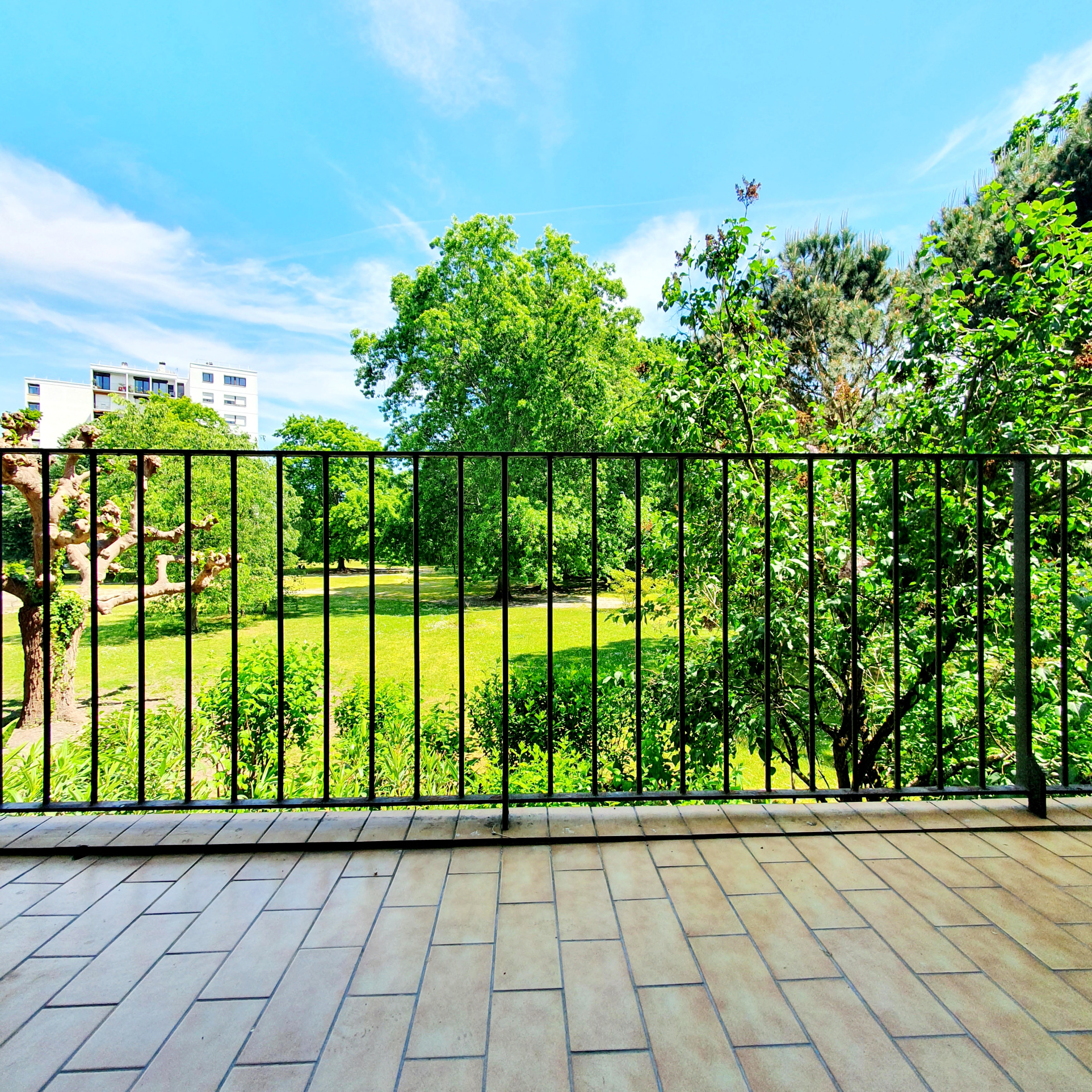 A VENDRE APPARTEMENT 3 PIECES TALENCE AVEC TERRASSE