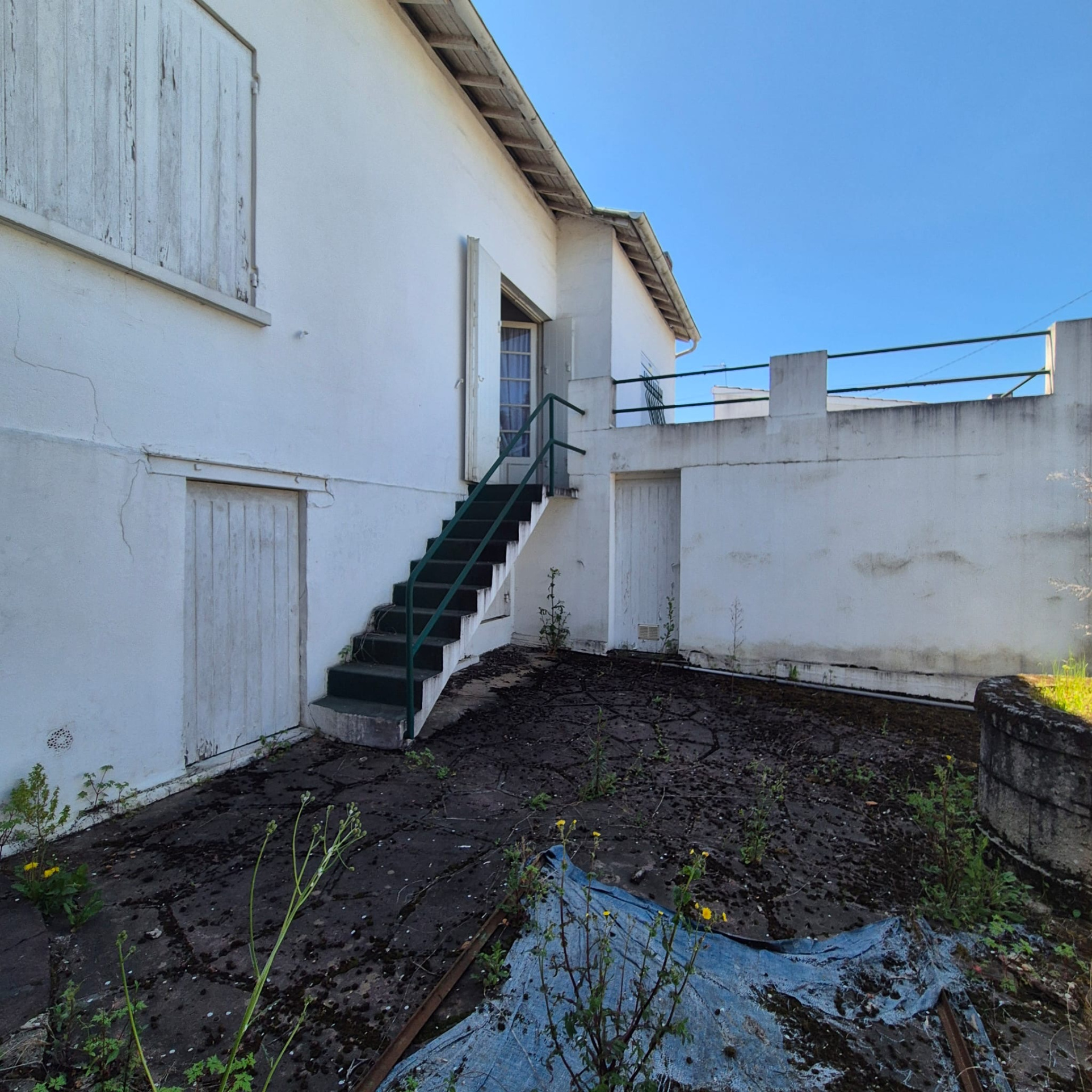 MURS COMMERCIAUX 140 M2 CENON
