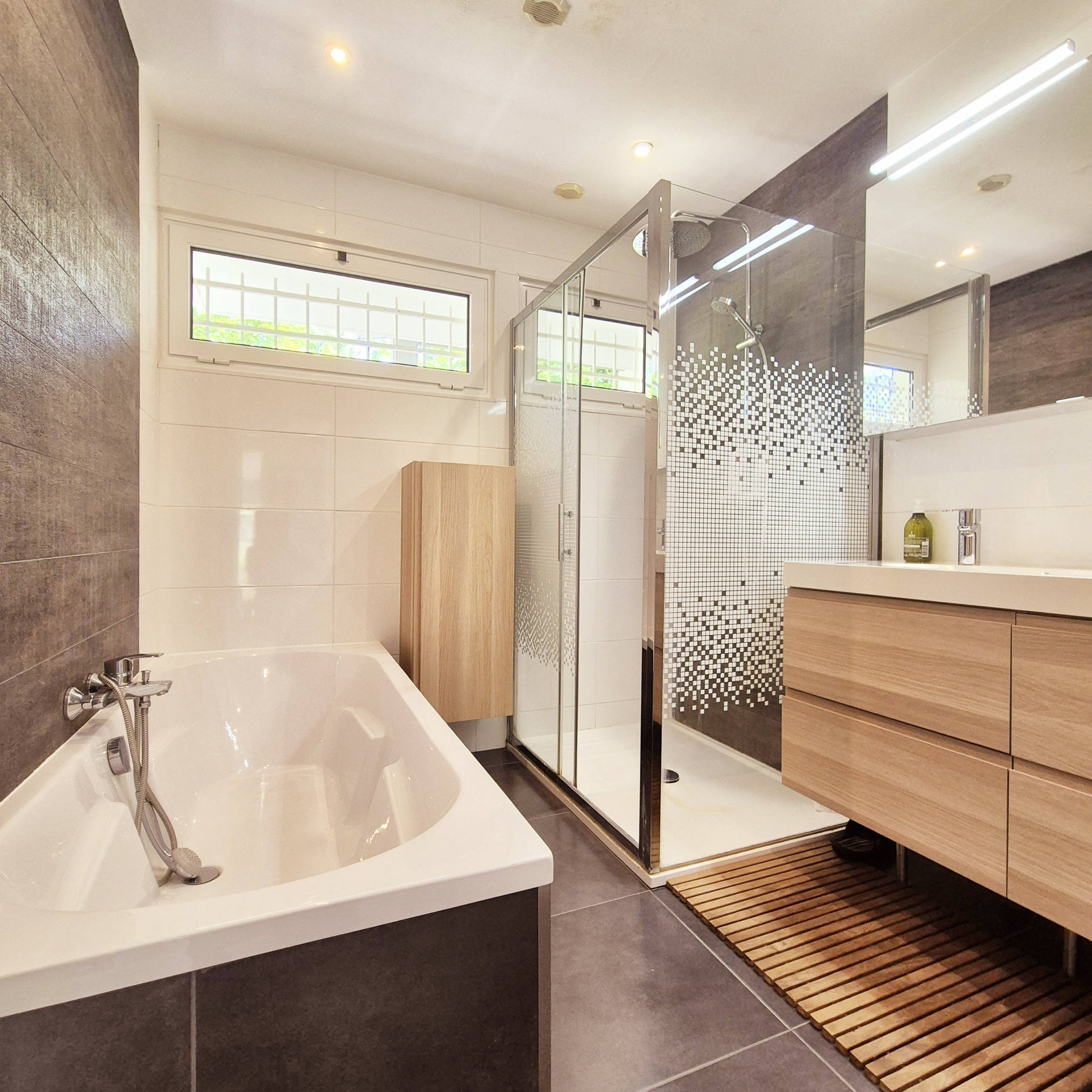 MAISON 75 M2 VILLENAVE D'ORNON CHAMBERY