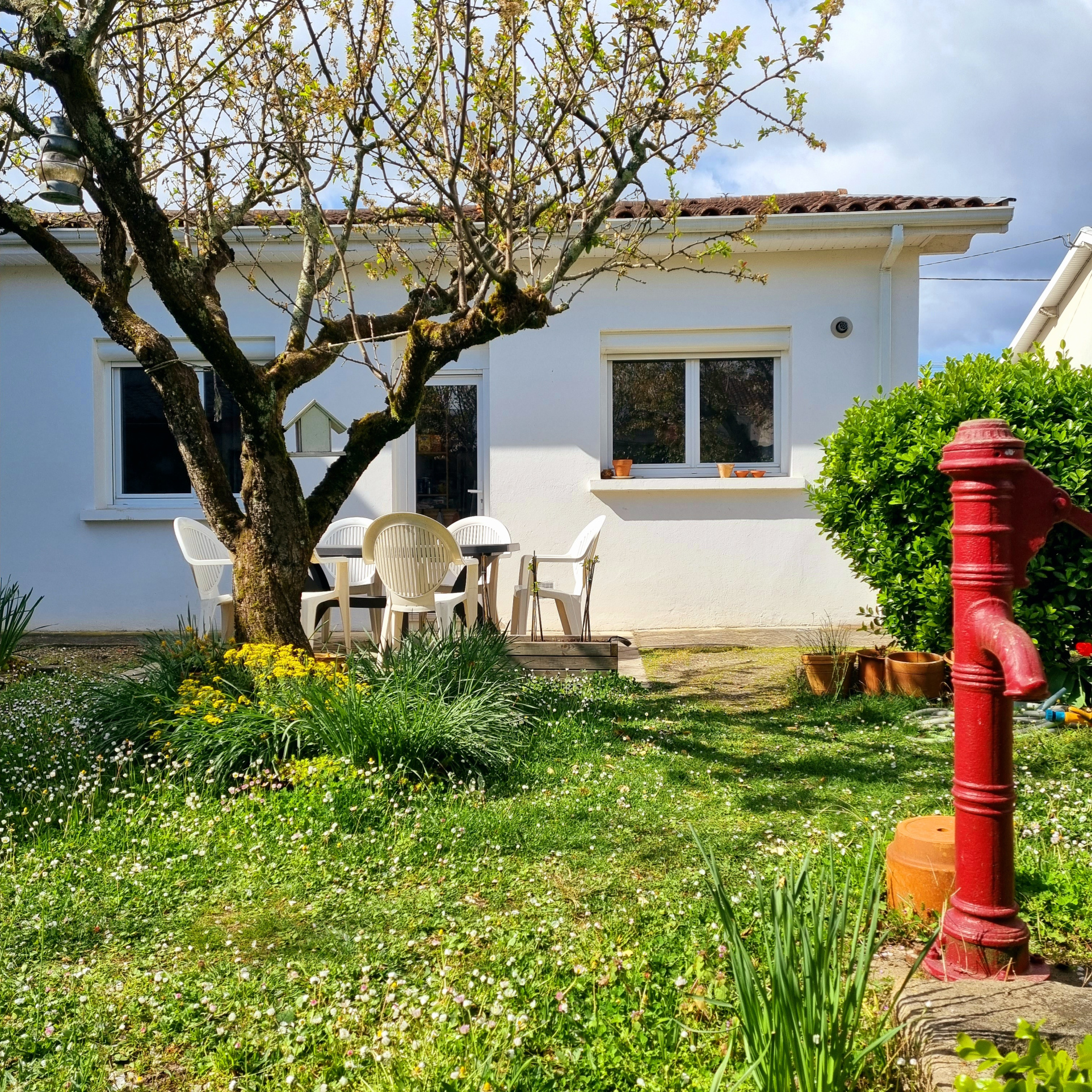 MAISON 4 PIECES PLAIN-PIED JARDIN ET GARAGE BEGLES BERTHELOT